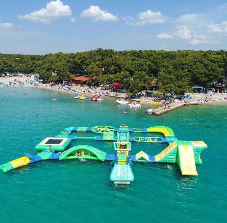 Mobile Homes Malu Biograd Na Moru Exterior foto